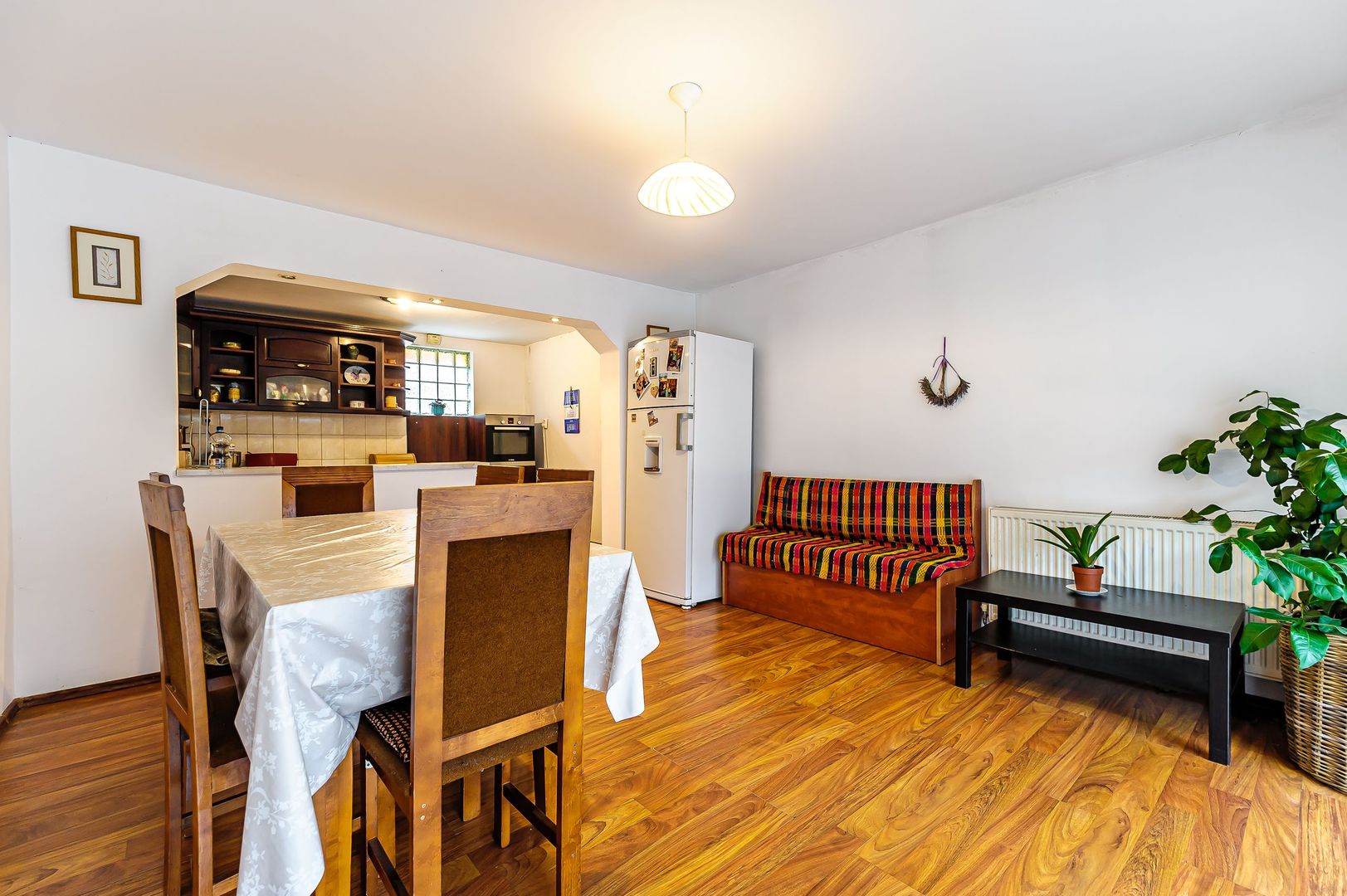 Casă generoasă cu potențial de afacere în Gai - Poză 8