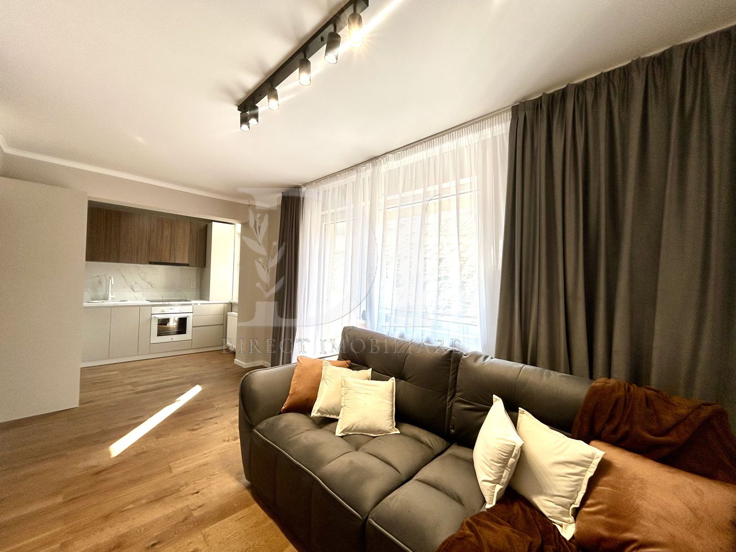 Apartament 2 camere de vanzare / Zona Vivo / Floresti - Poză 5