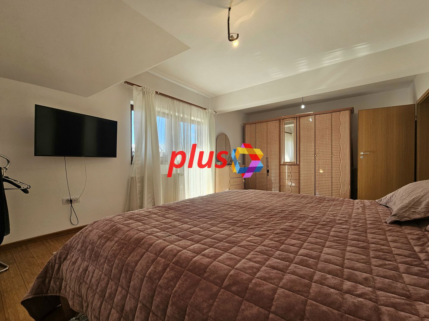 Casă individuala Tractorul 270 mp , zona Coresi - Poză 23