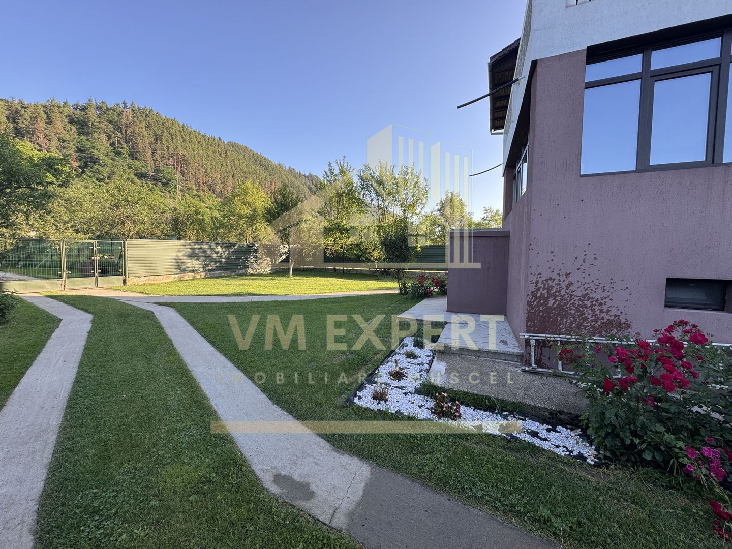 VILA S+P+E-306 MP, TEREN 2078 MP, CAMPULUNG - Poză 61