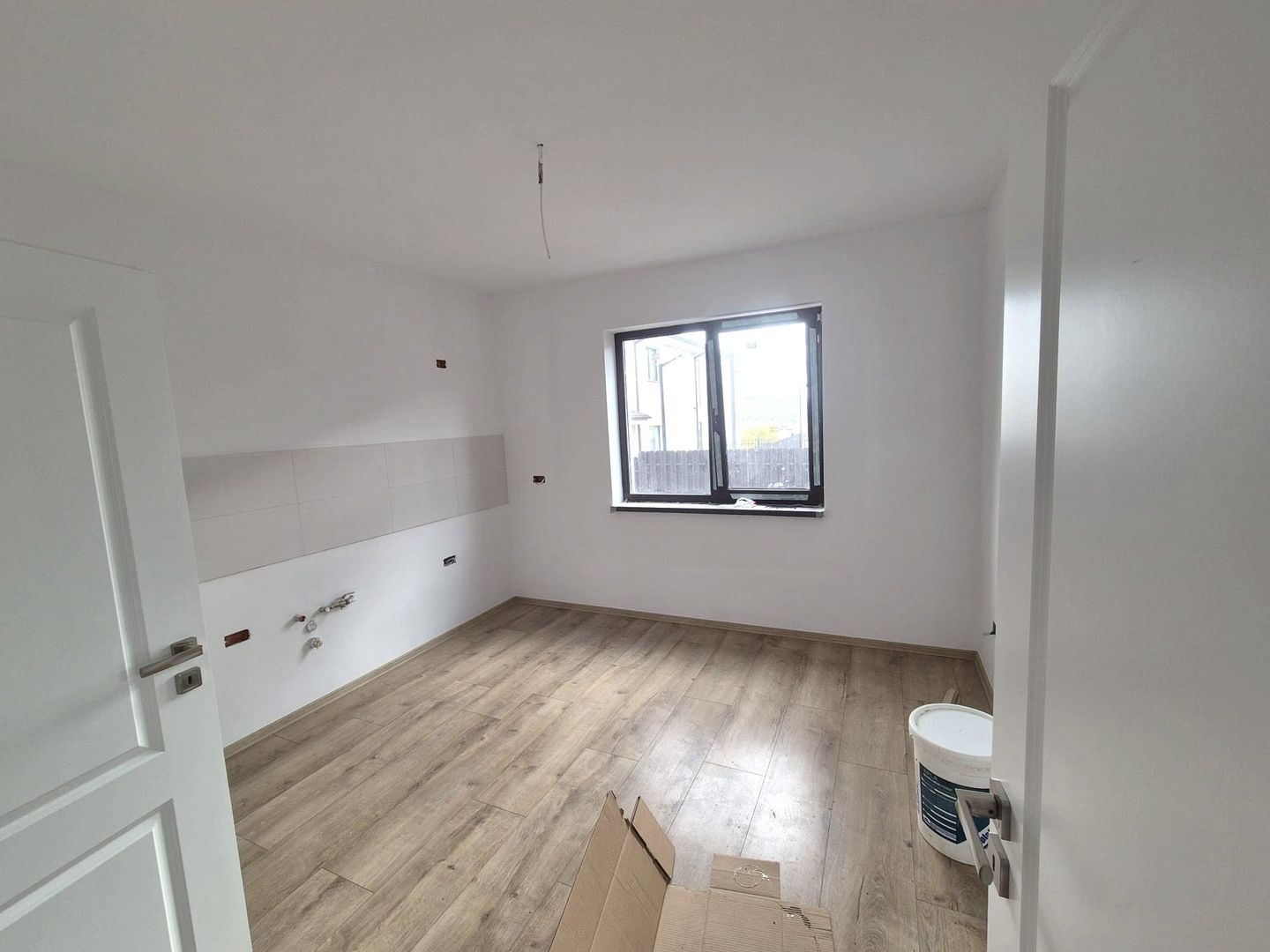 Casa noua individuala, P+E, Cetate, 120 mp, 3 bai - Poză 4