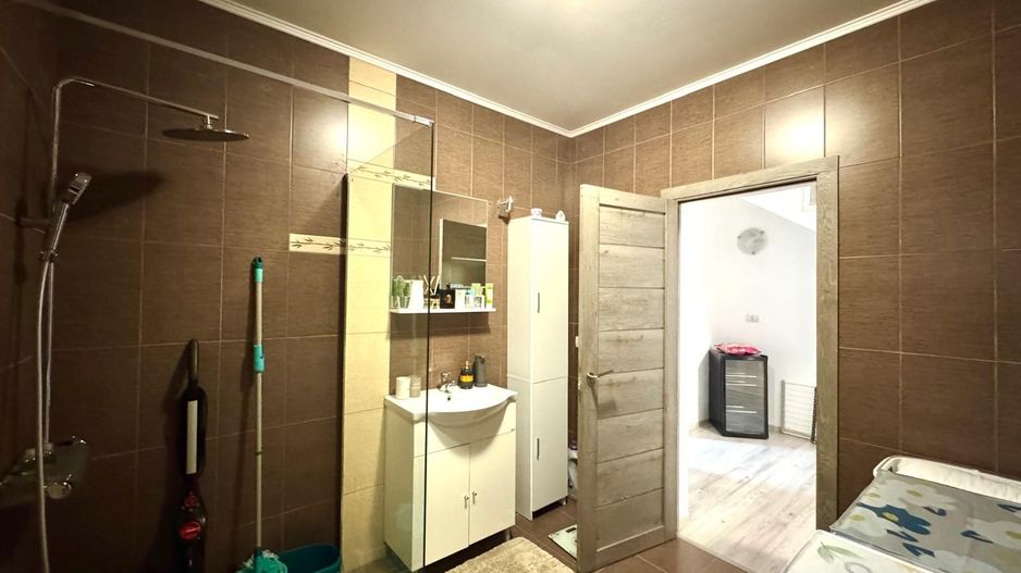 Super Pret - Duplex  4 camere - pozitie excelenta - Utvin  Comision 0% - Poză 9