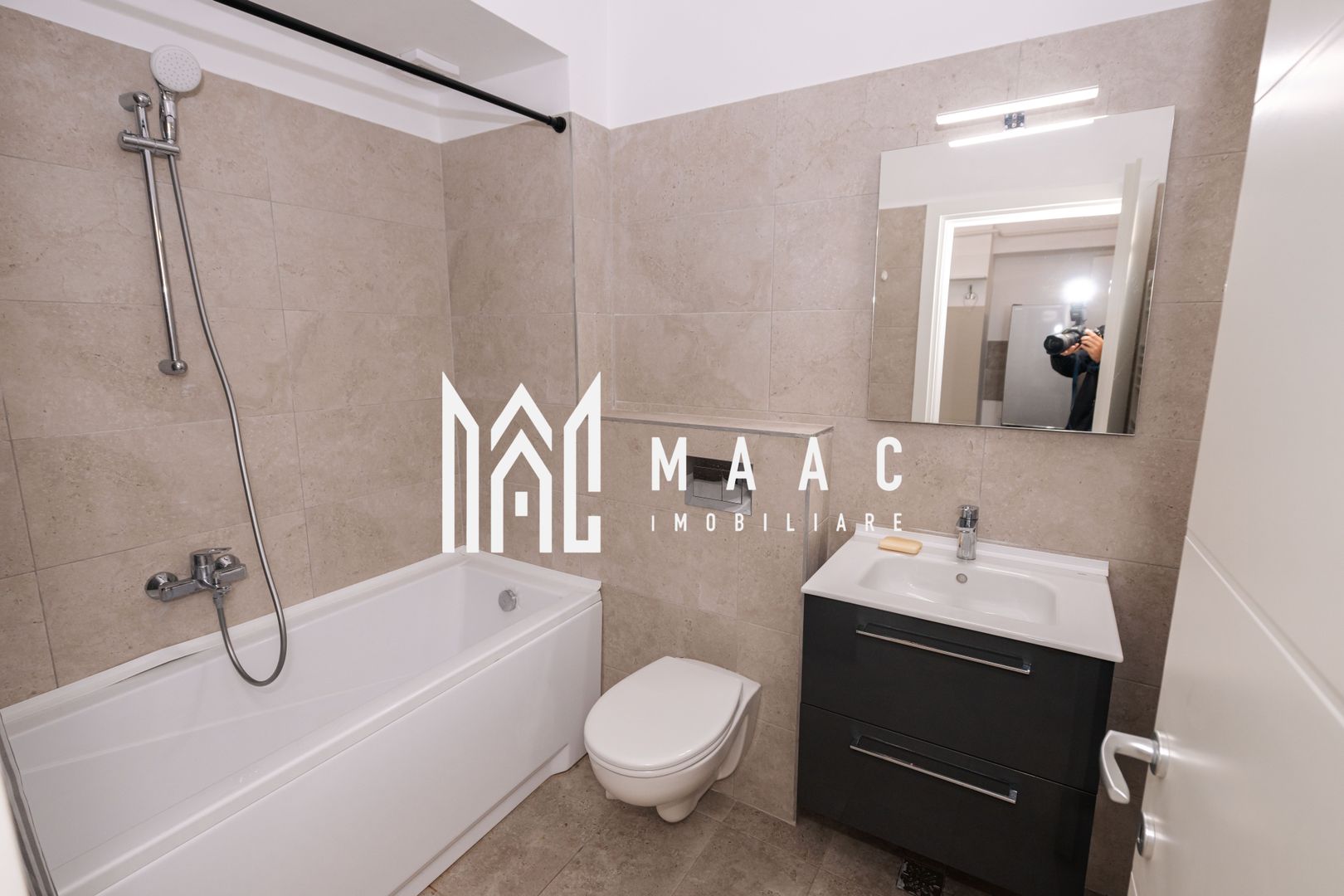 Studio Modern | Bloc Nou | Parcare privata - Poză 3