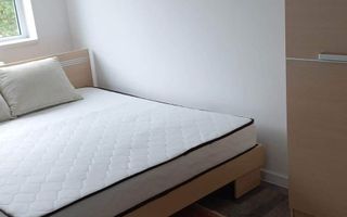 Apartament cu 3 camere si balcon - zona Podu Ros - 450€ - Poză 1