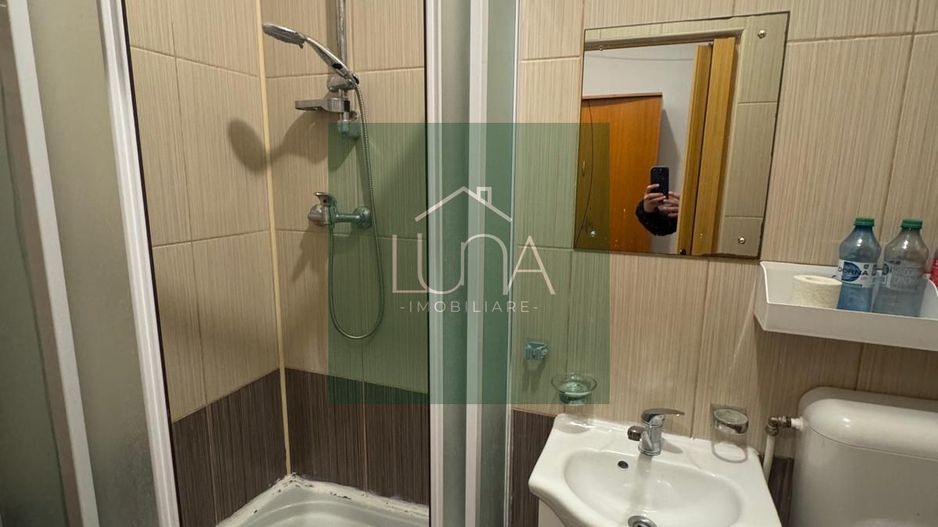 Vânzare garsonieră – zona Tractorul, Coresi Mall - Poză 8