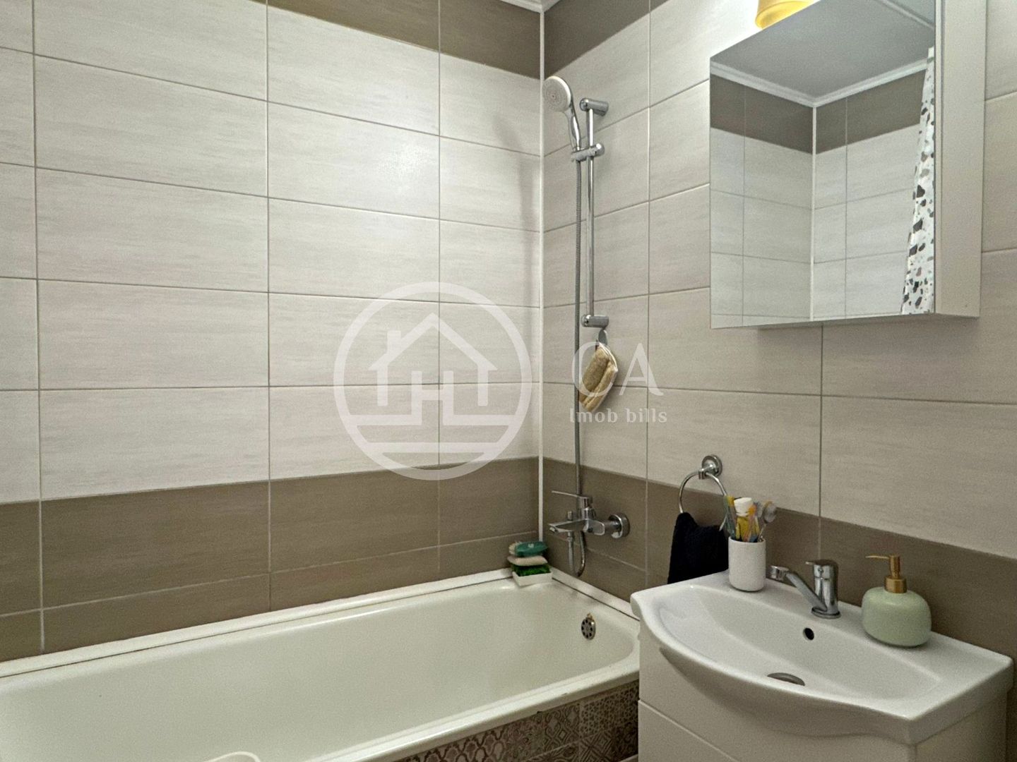 Apartament de vânzare cu 3 camere tip PB în zona Nufarul, Oradea - Poză 13