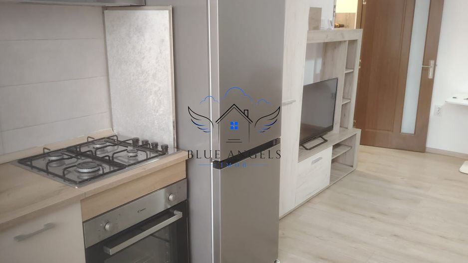 Apartament 3 camere de închiriat-loc de parcare - Poză 5