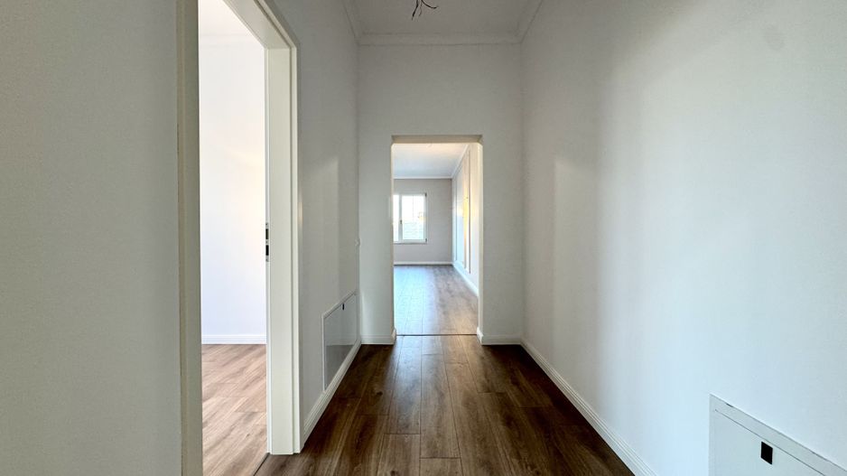 Duplex modern cu grădină, la intrare în Moșnița Nouă - Poză 12