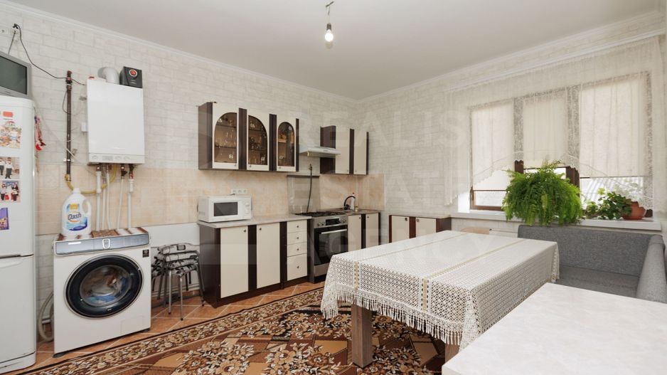 Vânzare, casă individuală, 2 nivele, str. Fructelor, or. Ialoveni. - Poză 10