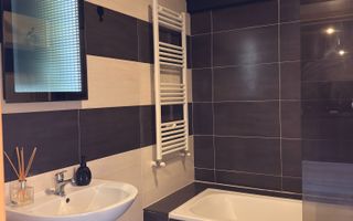Apartament 2 camere, etaj intermediar, parcare, Viva City, zona Iulius - Poză 7