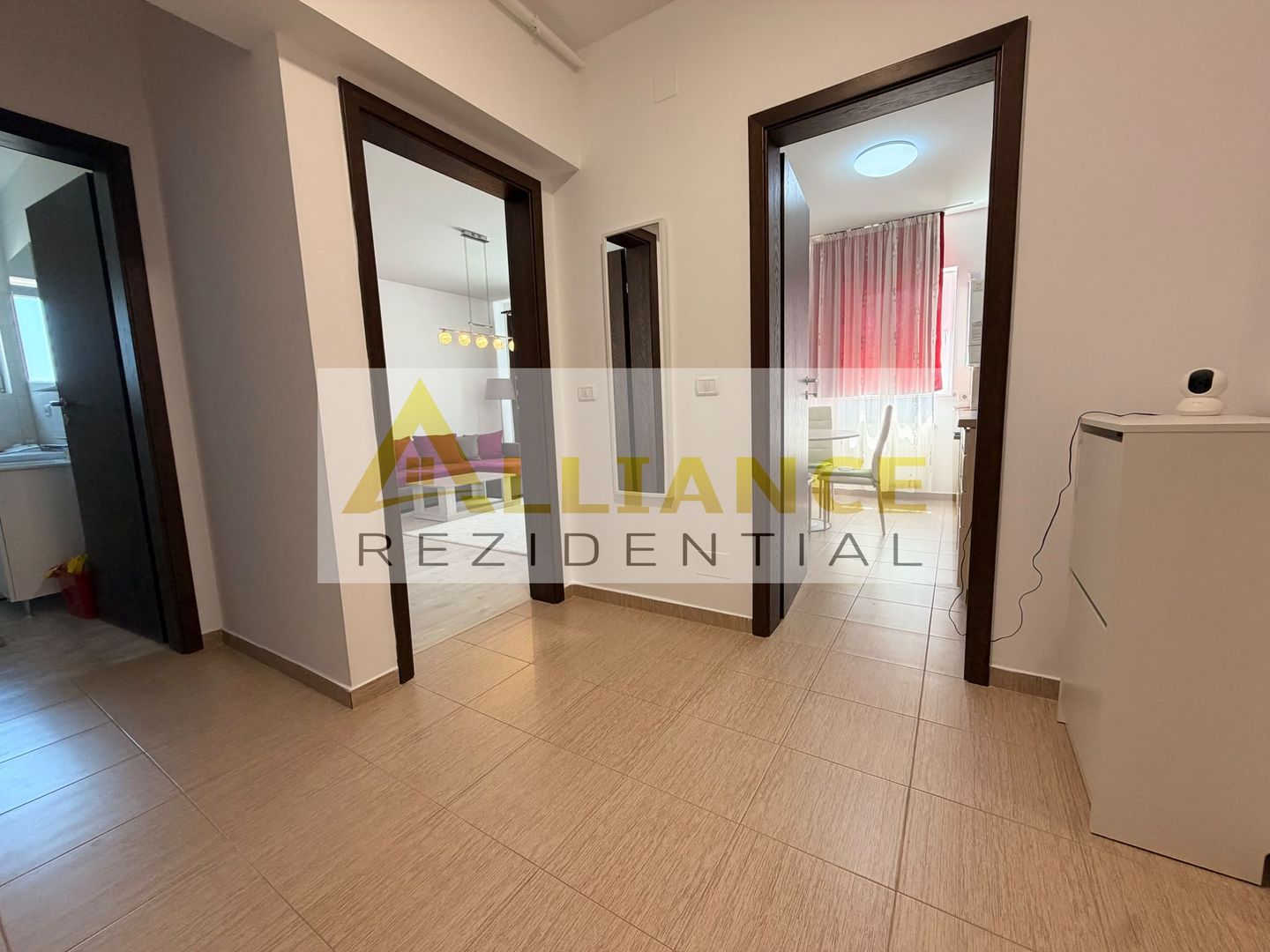 Apartament cu 3 camere de vânzare în Bucuresti - Poză 8