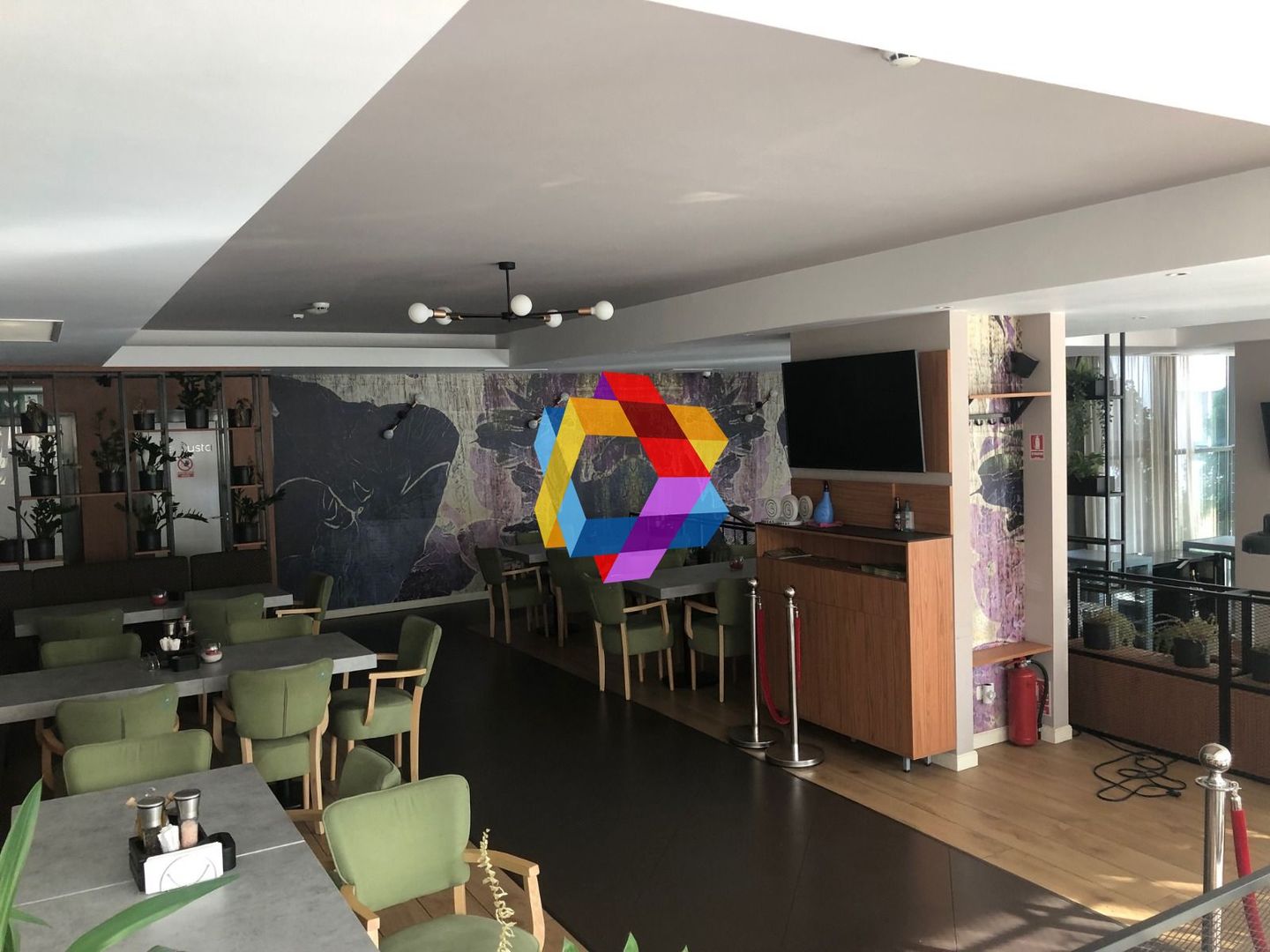 Spatiu Central cu vad pietonal și auto - 414 mp #plus-imo.ro - Poză 2