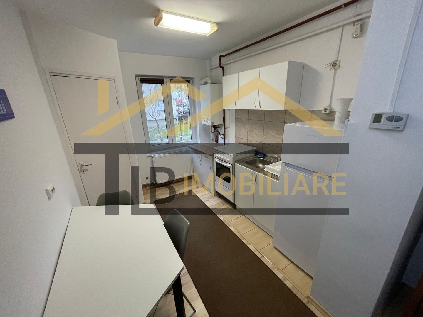 Apartament cu 2 camere, 55mp, Zona Corina - Poză 6