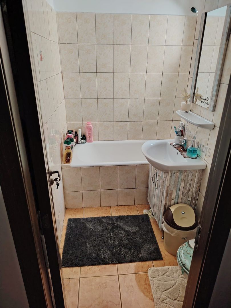 Apartament 2 camere de vânzare - Craiovița noua - Poză 8