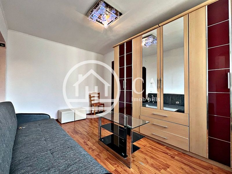 Apartament de vânzare cu 2 camere în zona Rogerius, Oradea - Poză 2