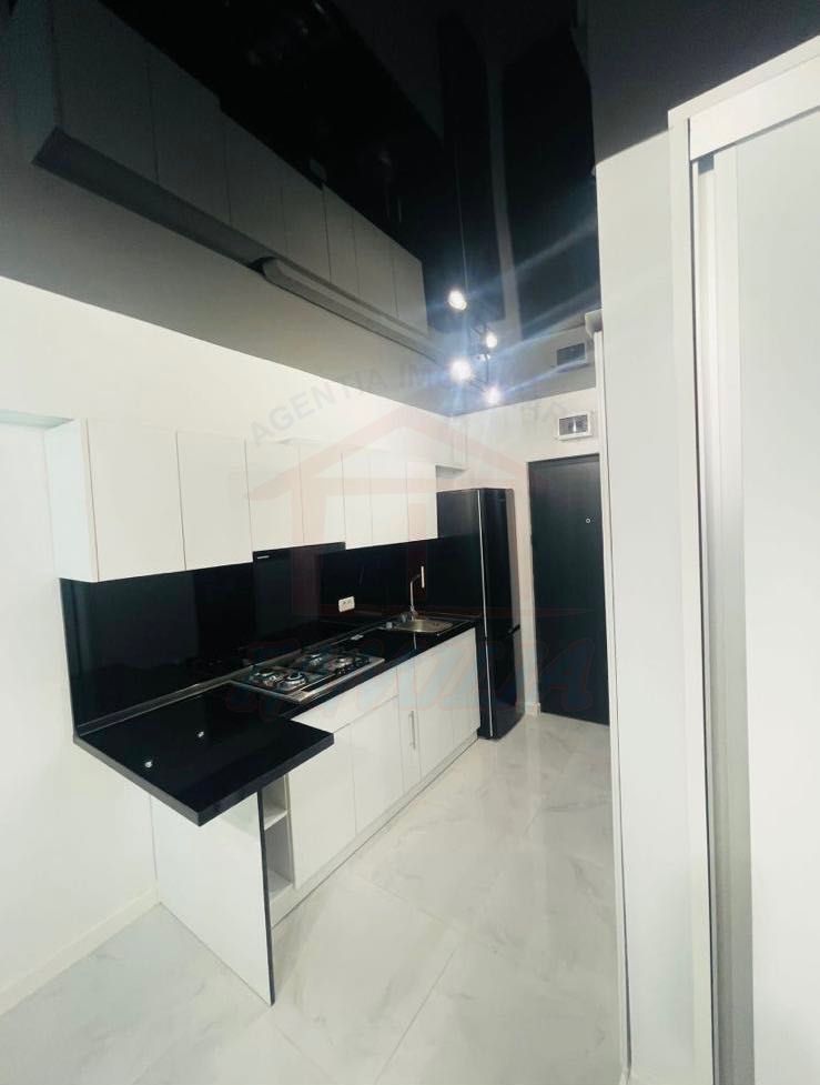SE INCHIRIAZA APARTAMENT, 300 EURO, PIATA ENERGIEI - Poză 4