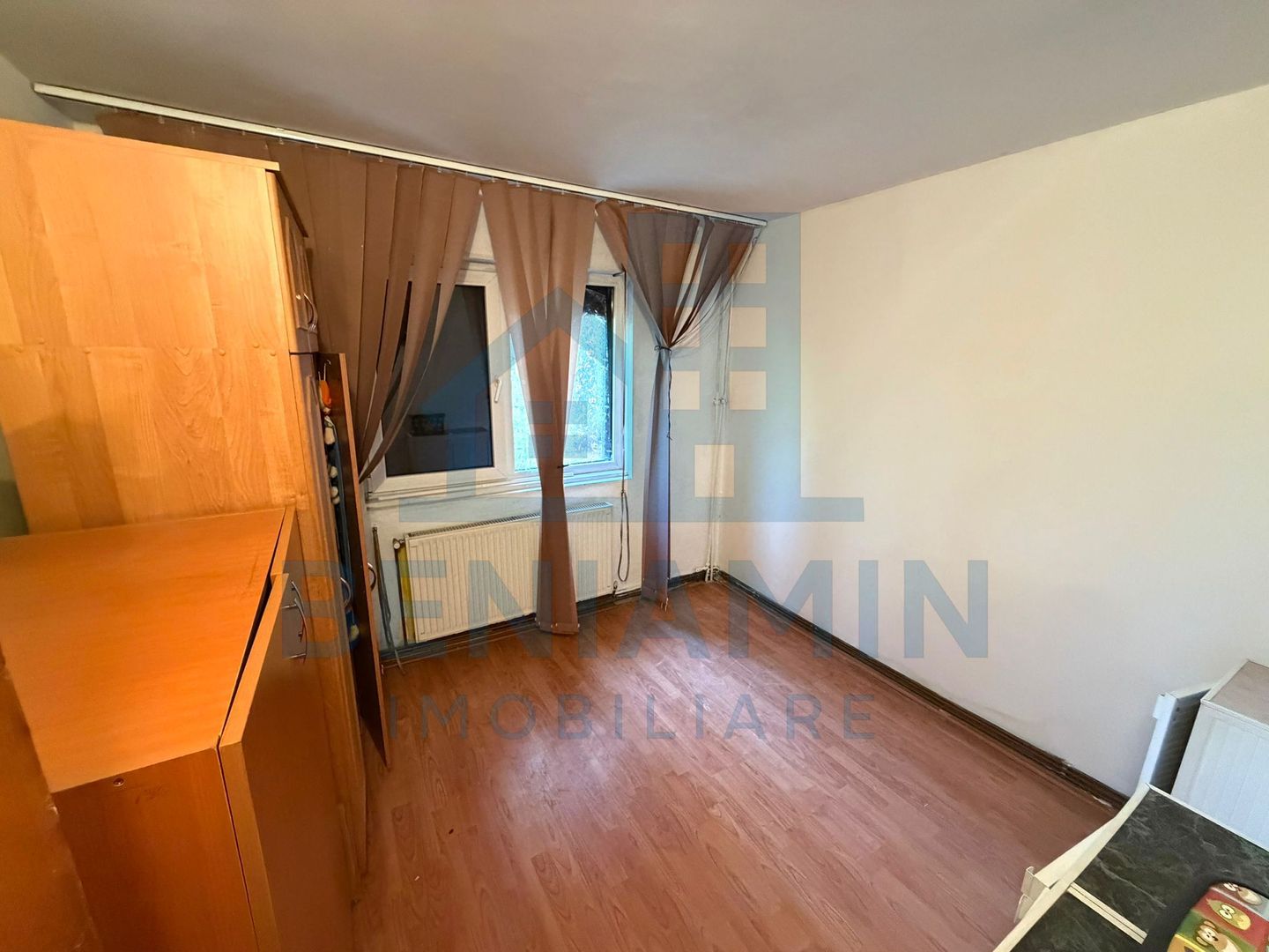 3 camere - parter - 55mp - centrala proprie - Craiovita - Materna - Poză 7
