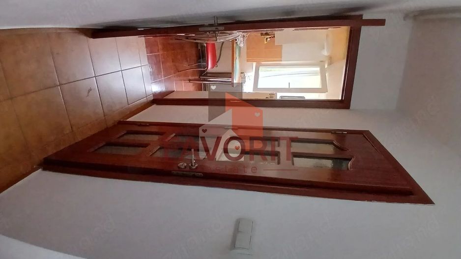 Etaj intermediar. Centrala termica proprie. Bloc izolat termic. - Poză 4
