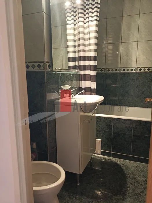 Inchiriere apartament 3 camere Gorjului - Poză 8