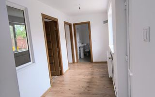 Casă cu 3 camere de vânzare, la cheie, în Unirii, Târgu Mureș - Poză 1