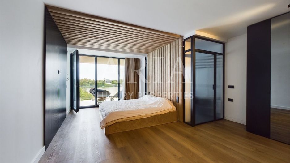 WATERFRONT VILLA 2024 POOL - Poză 5