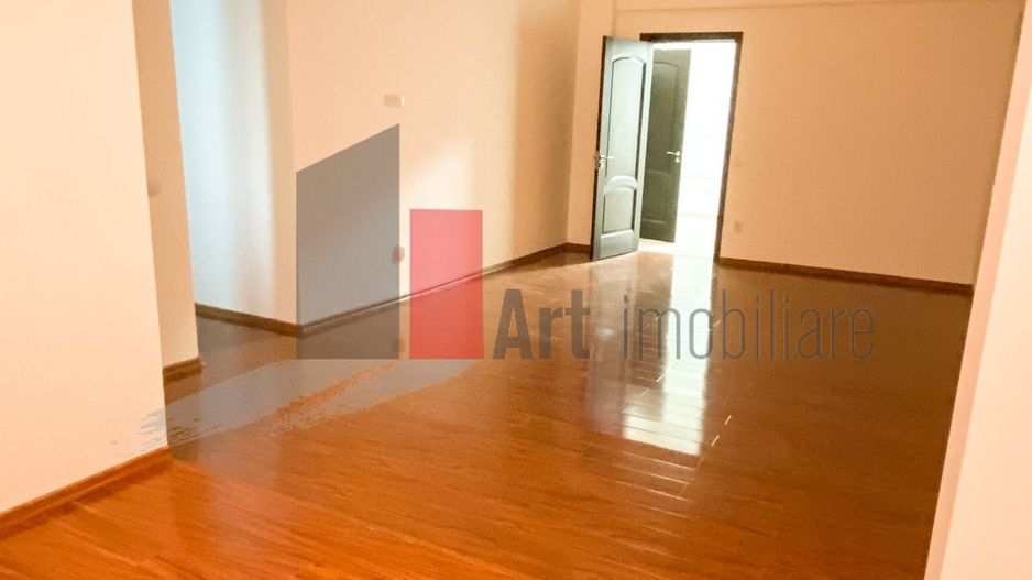 4 camere Dacia - Parc Ionid - Poză 1