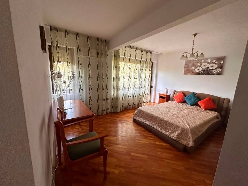 De inchiriat apartament cu 2 camere, etaj 2, Gradina Publica, 400 euro - Poză 3