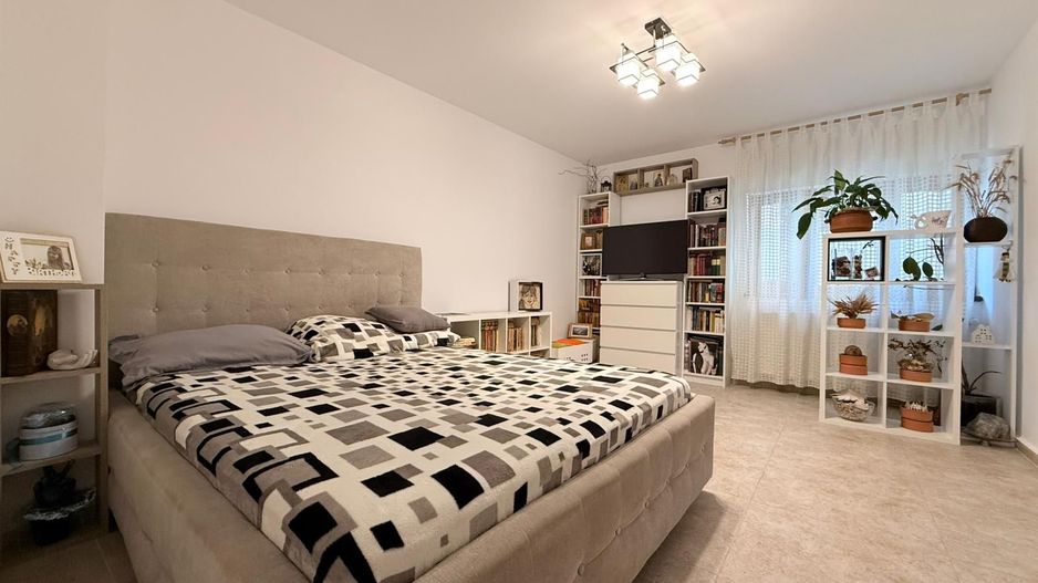 Casa renovata integral | acces auto in curte | Centrala proprie - Poză 7