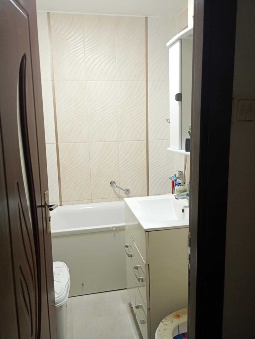 BRASADAS vinde ap 2 cam etaj 3/4 in Carpați 1 - Poză 7