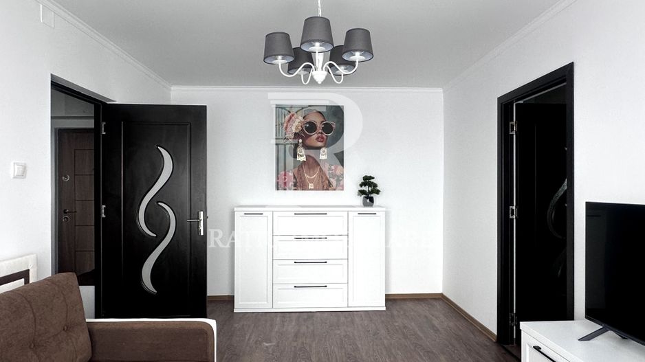 Apartament cu 2 camere | Central | Ascensor | Oradea - Poză 3