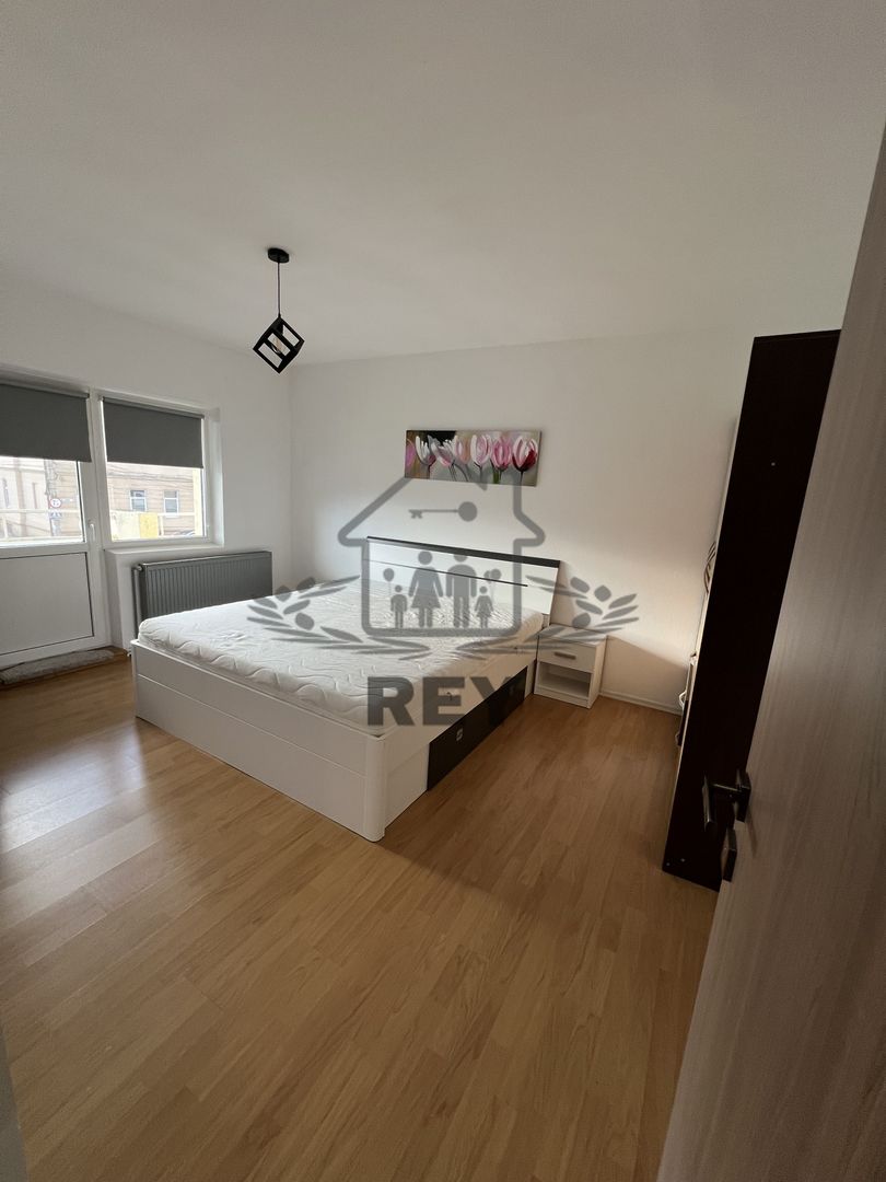 Apartament etaj 1, 3 camere,decomandat,confort 1, - Poză 2