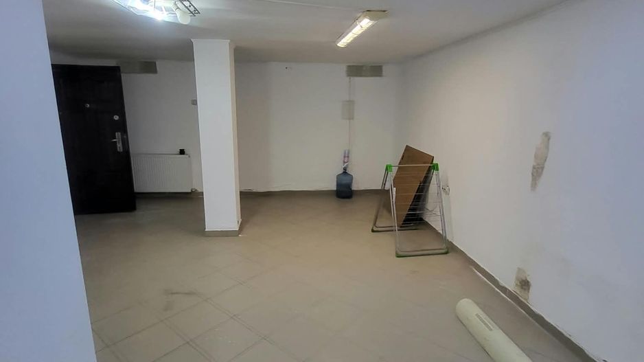 Casa de inchiriat. curte, centrala proprie, zona centrala. metrou 7min - Poză 8