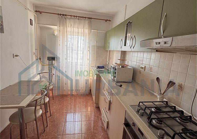 Apartament 3 camere, 2 băi, decomandat - Gara-Centru, Iași - Poză 1