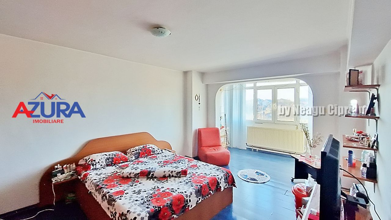 Apartament 3 Camere Prundu etaj Intermediar, vedere Panoramica - Poză 3