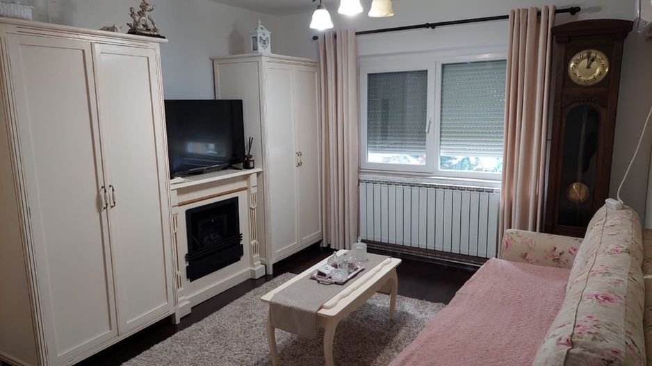 Complexul studentesc | 2 Camere | Centrala proprie | Aer conditionat | - Poză 1