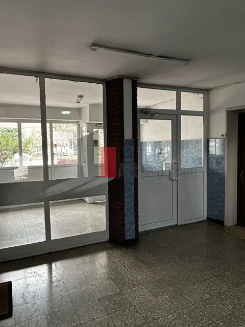 Apartament 3 camere Baba Novac de  renovat - Poză 8