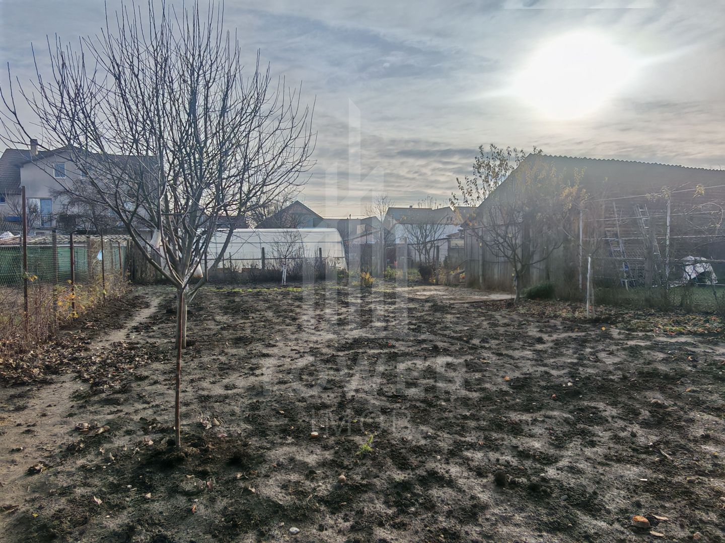 Casa singur in curte de vanzare in Gusterita. - Poză 3