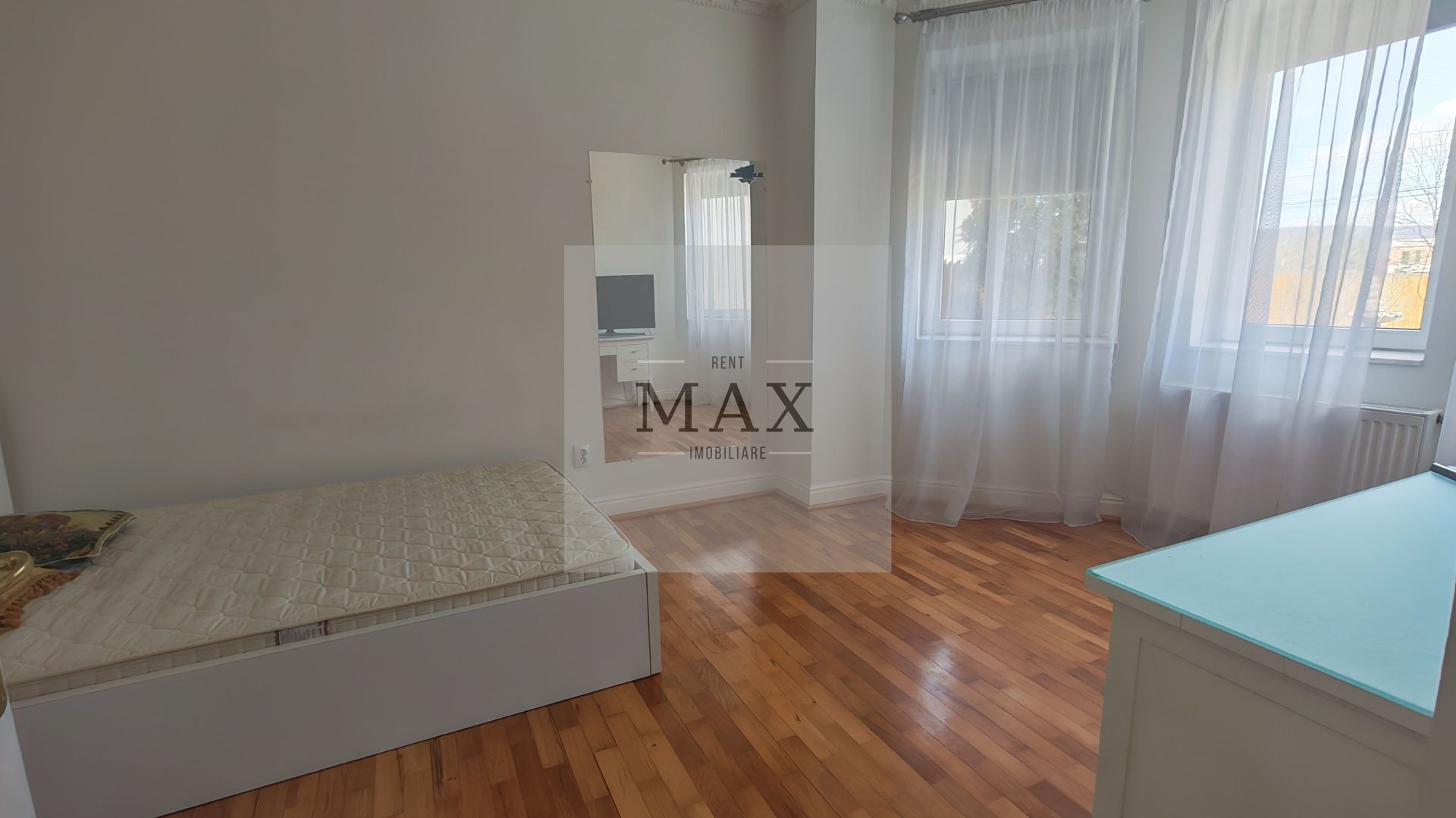 Vilă de lux Gruia | 230 mp | garaj 2 auto | curte 700 mp - Poză 6