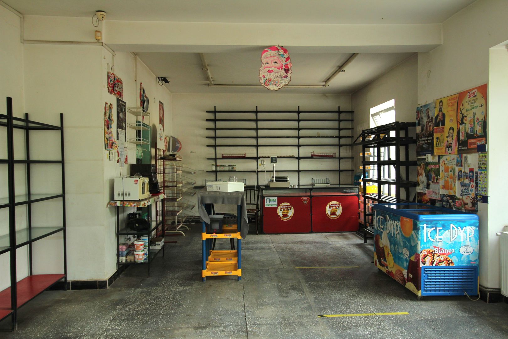 Proprietate cu potențial rezidențial și comercial | Comuna Pesac - Poză 4