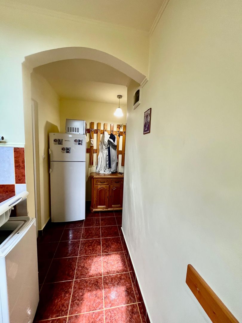 Apartament 1 Camera, 26mp, Centrala Proprie, 2006, Soarelui, Comision 0 - Poză 3