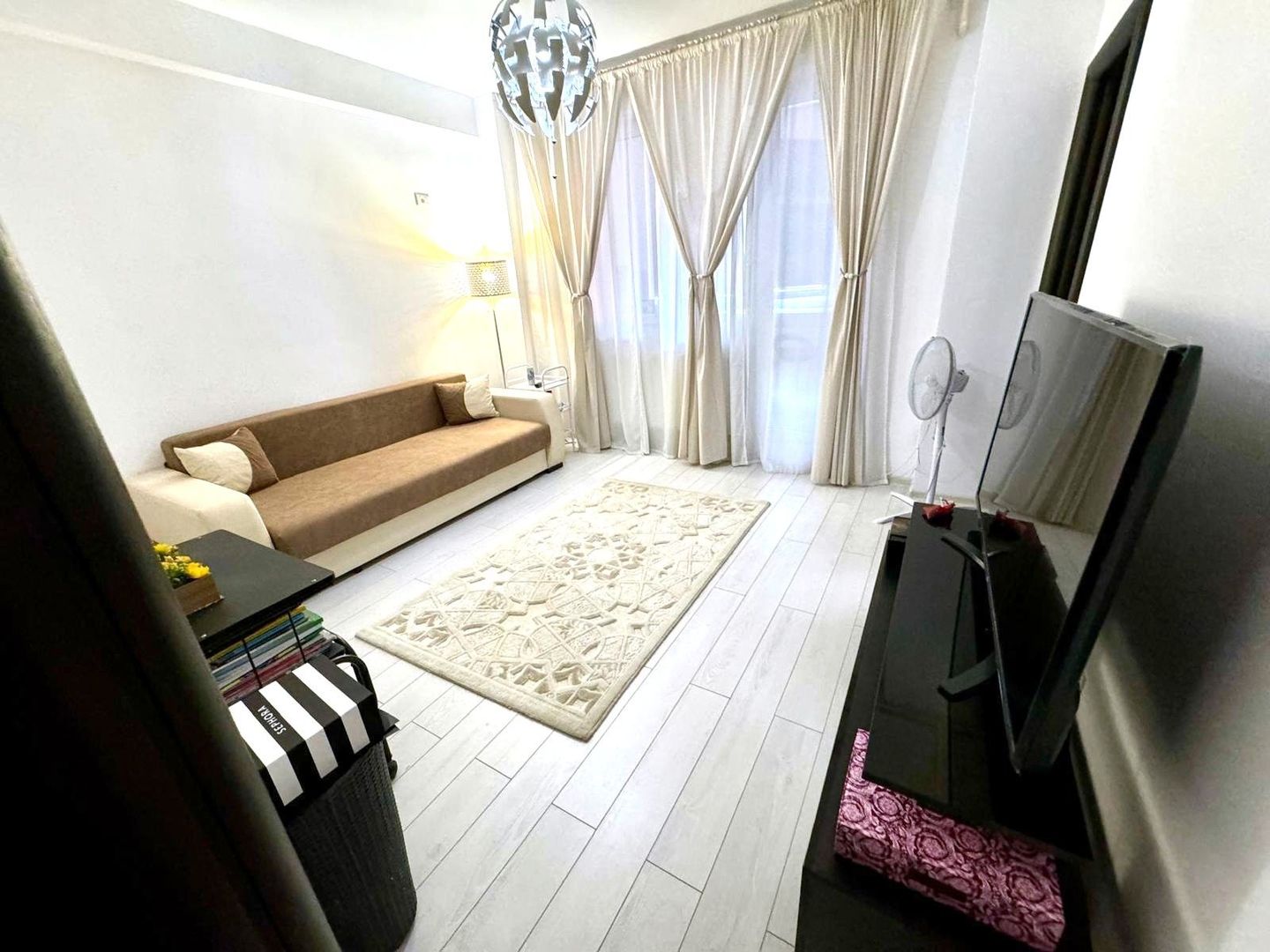 🏡 Închiriez Apartament Studio cu 2 camere, centrală proprie, Militari Residence - Poză 1