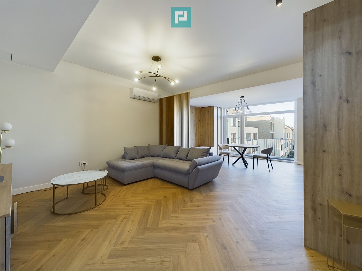 Apartament cu doua camere, Catted Family - Poză 2