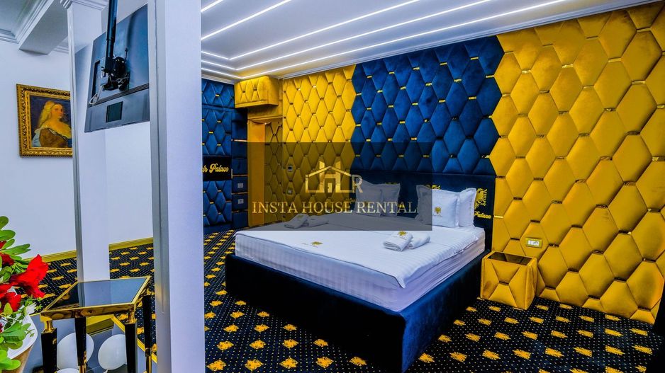 Hotel de LUX cu 11 camere / Restaurant & Piscina - Poză 12