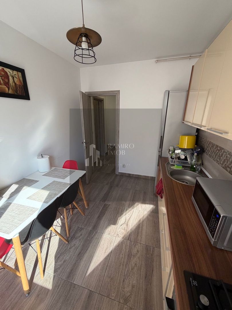 Apartament 3 camere Metalurgiei / Cartierul Solar - Poză 3