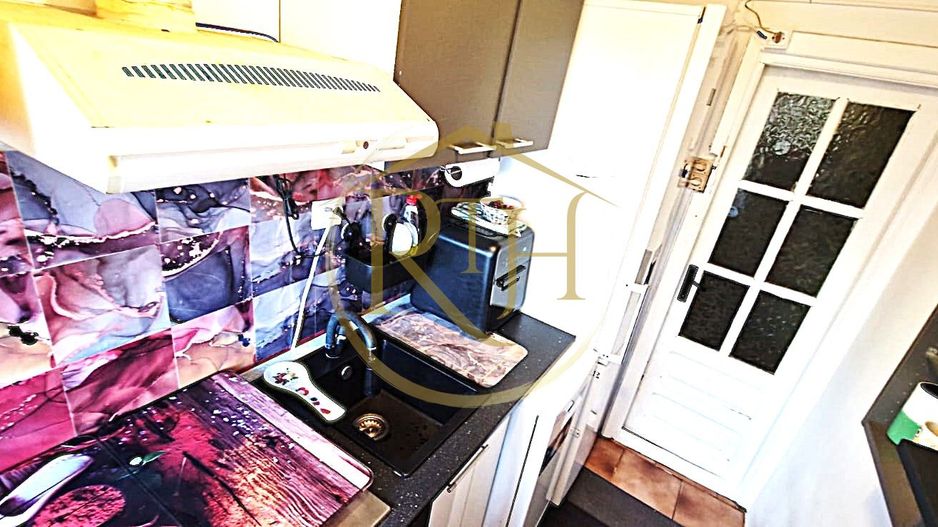 Vand apartament cu 4 camere in zona spitalul judetean,comision ,,0'' - Poză 18