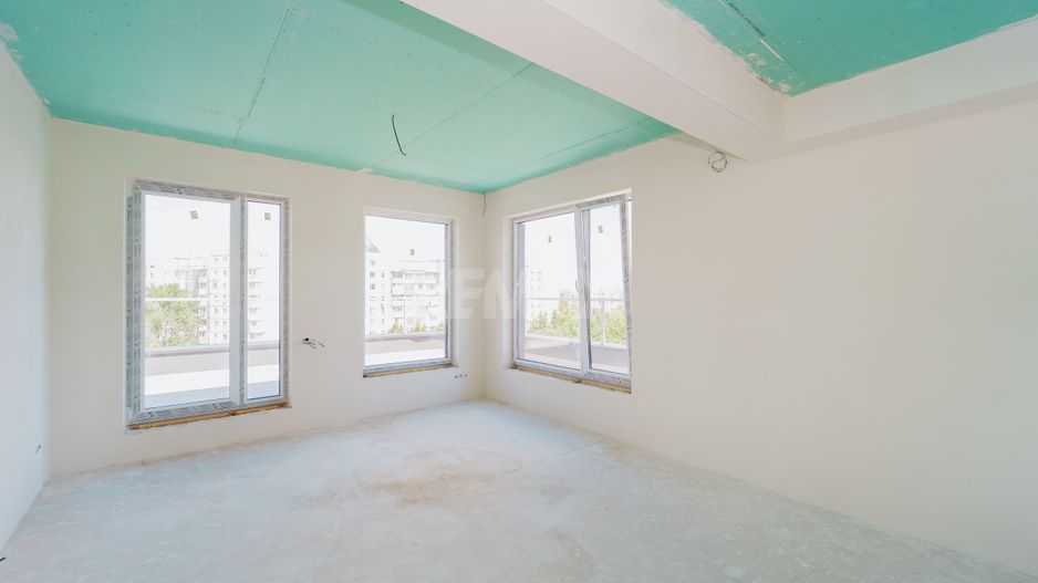 Penthouse 92,2 m² în Buiucani | Terase generoase | Lift direct - Poză 9