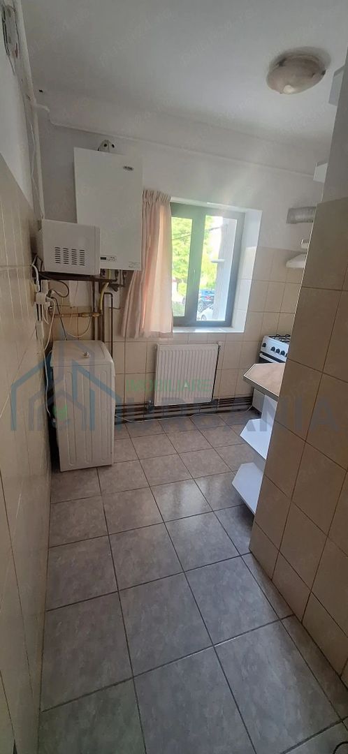 Apartament 1 cameră, Galata, 33 mp, centrală termică proprie - Poză 2