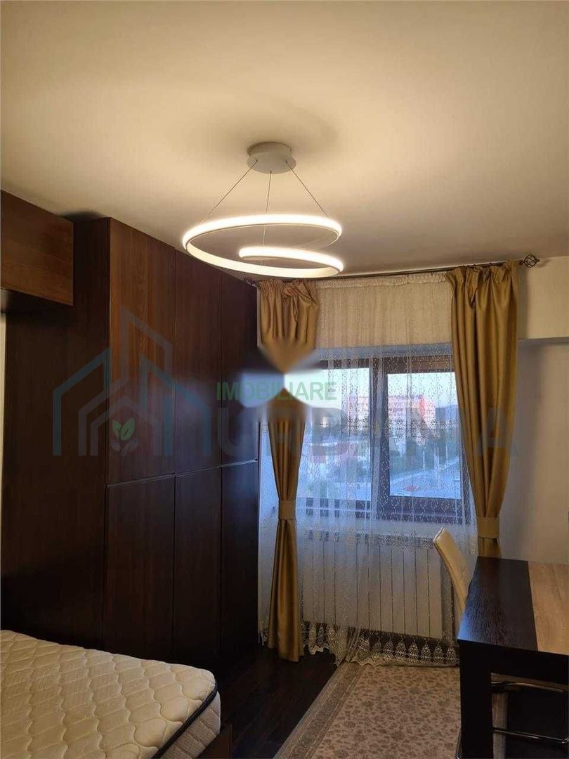 Apartament 3 camere de vanzare Podu Ros - Poză 6
