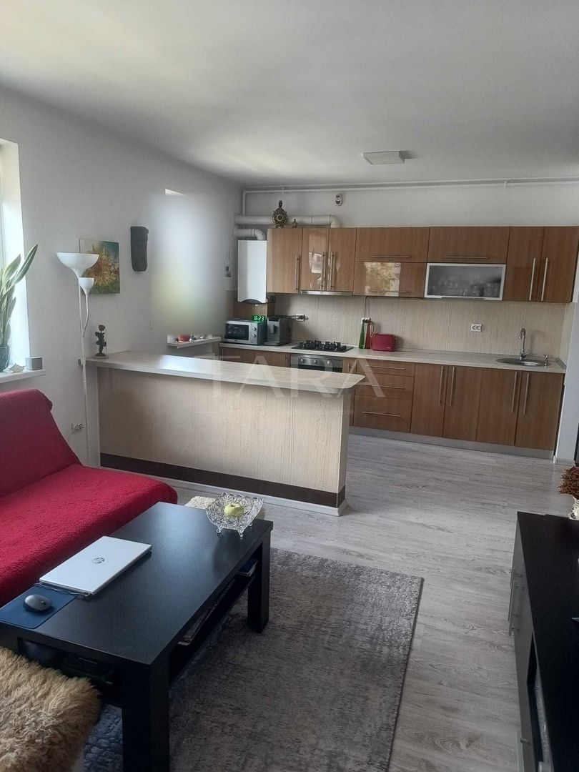 Apartament 2 camere, 50 mp + logie, renovat, parcare cu CF. - Poză 2