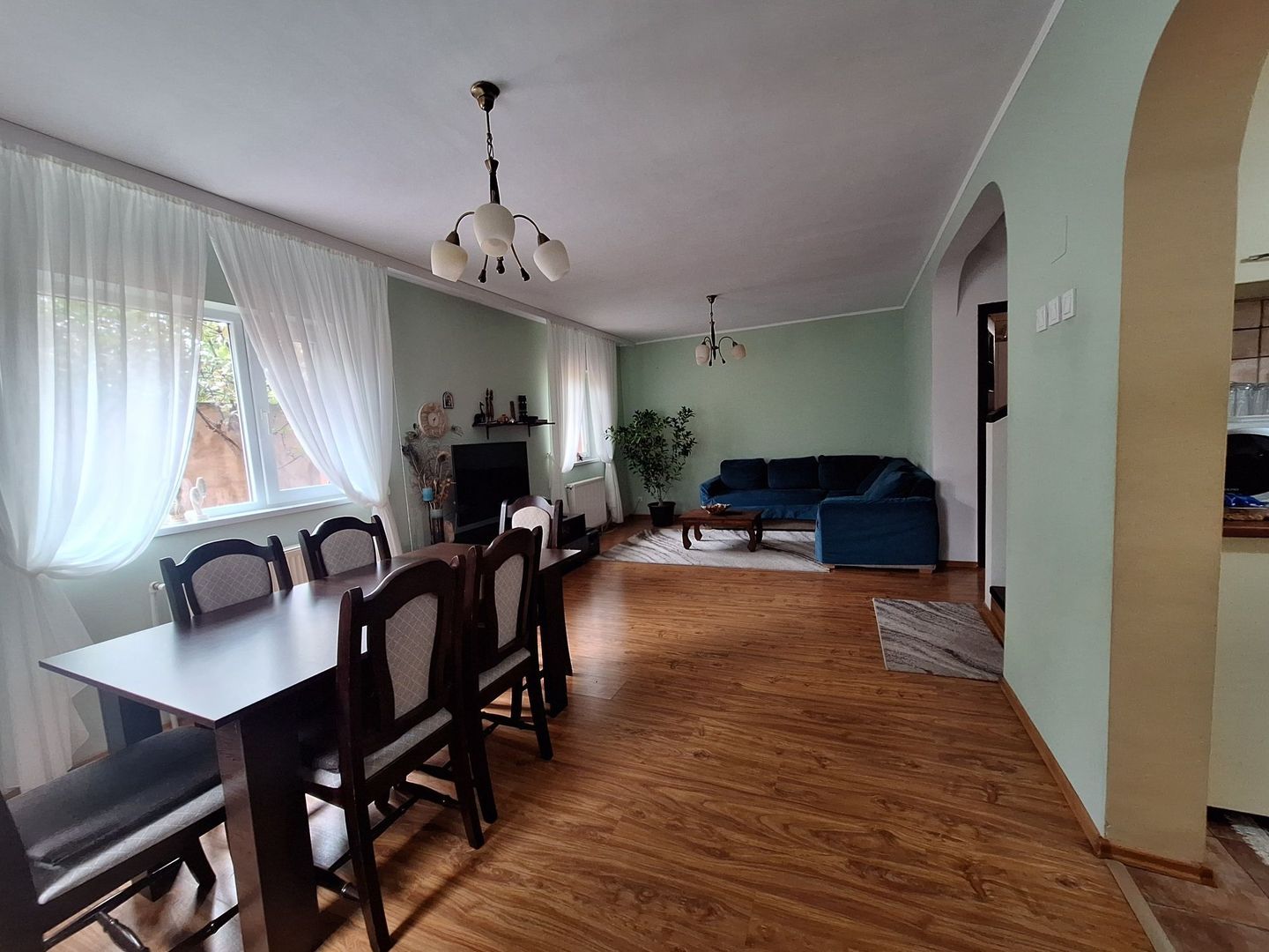 Superba Vilă 5 Camere Cartier Roșu Militari - Poză 1